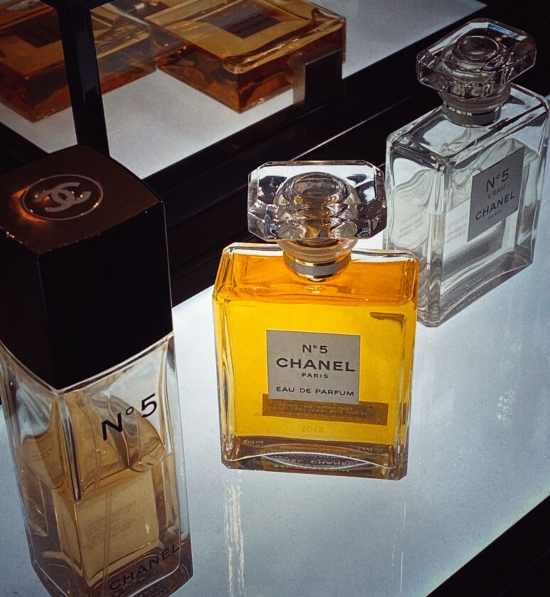 travl kan ikke se I mængde Chanel parfumer • De 5 bedste parfumer fra Chanel i 2022 ←